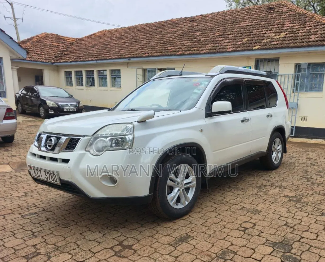 Nissan X-Trail 2012 White