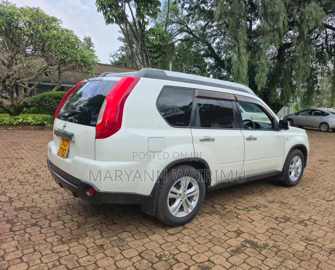 Nissan X-Trail 2012 White