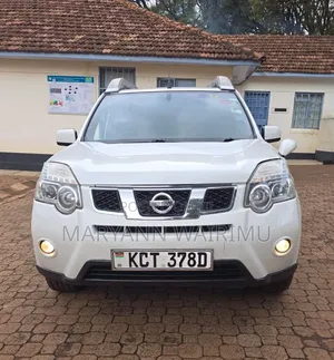 Nissan X-Trail 2012 White