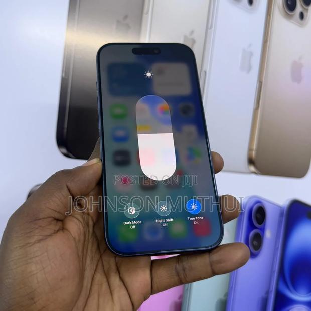 Apple iPhone 16 Pro Max 256 GB Gray - thumbnail 2