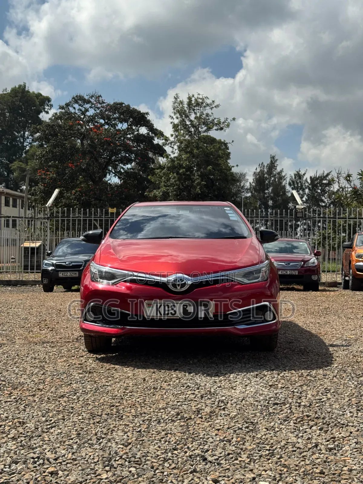Toyota Auris 2017 Red