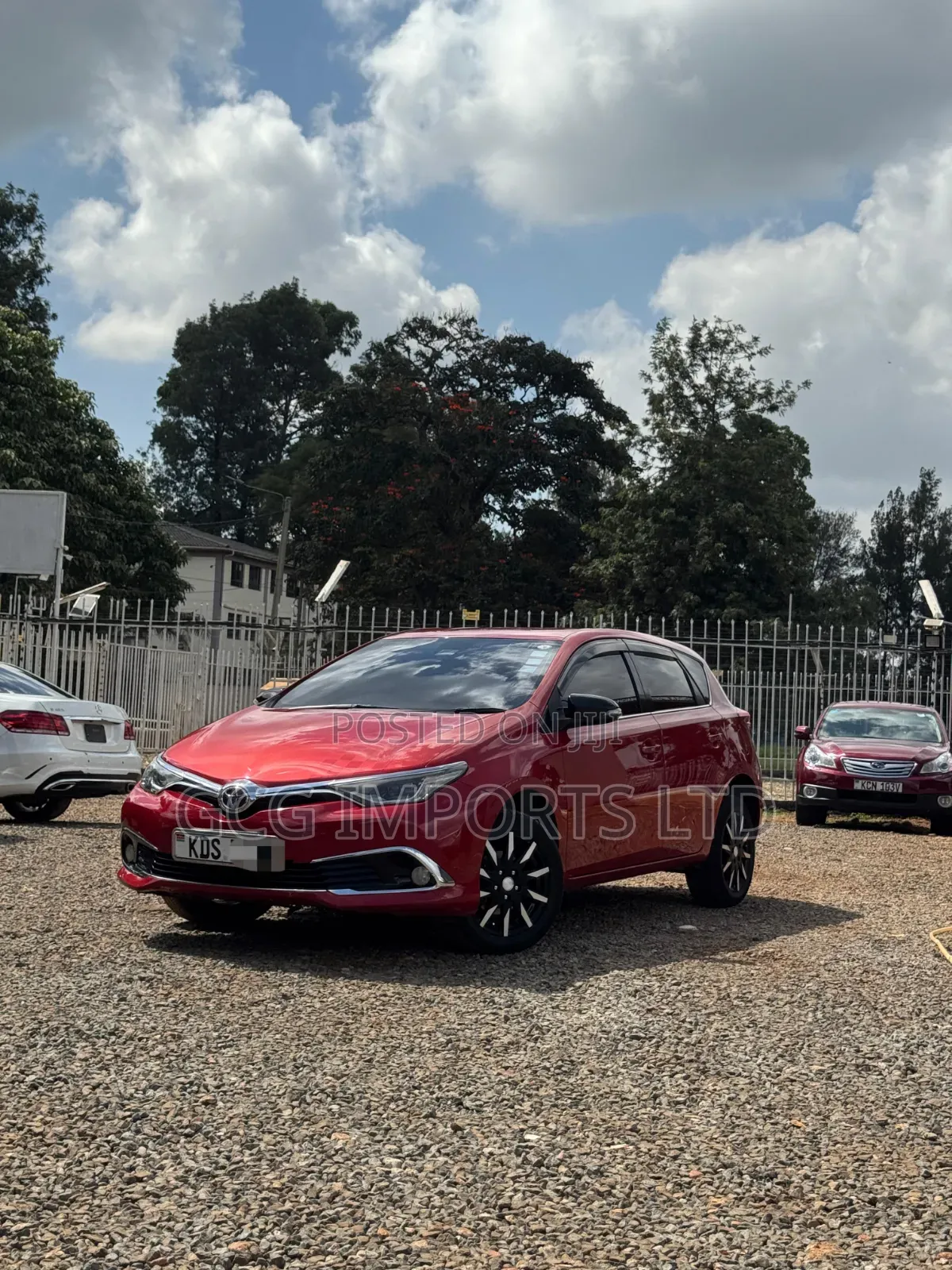 Toyota Auris 2017 Red