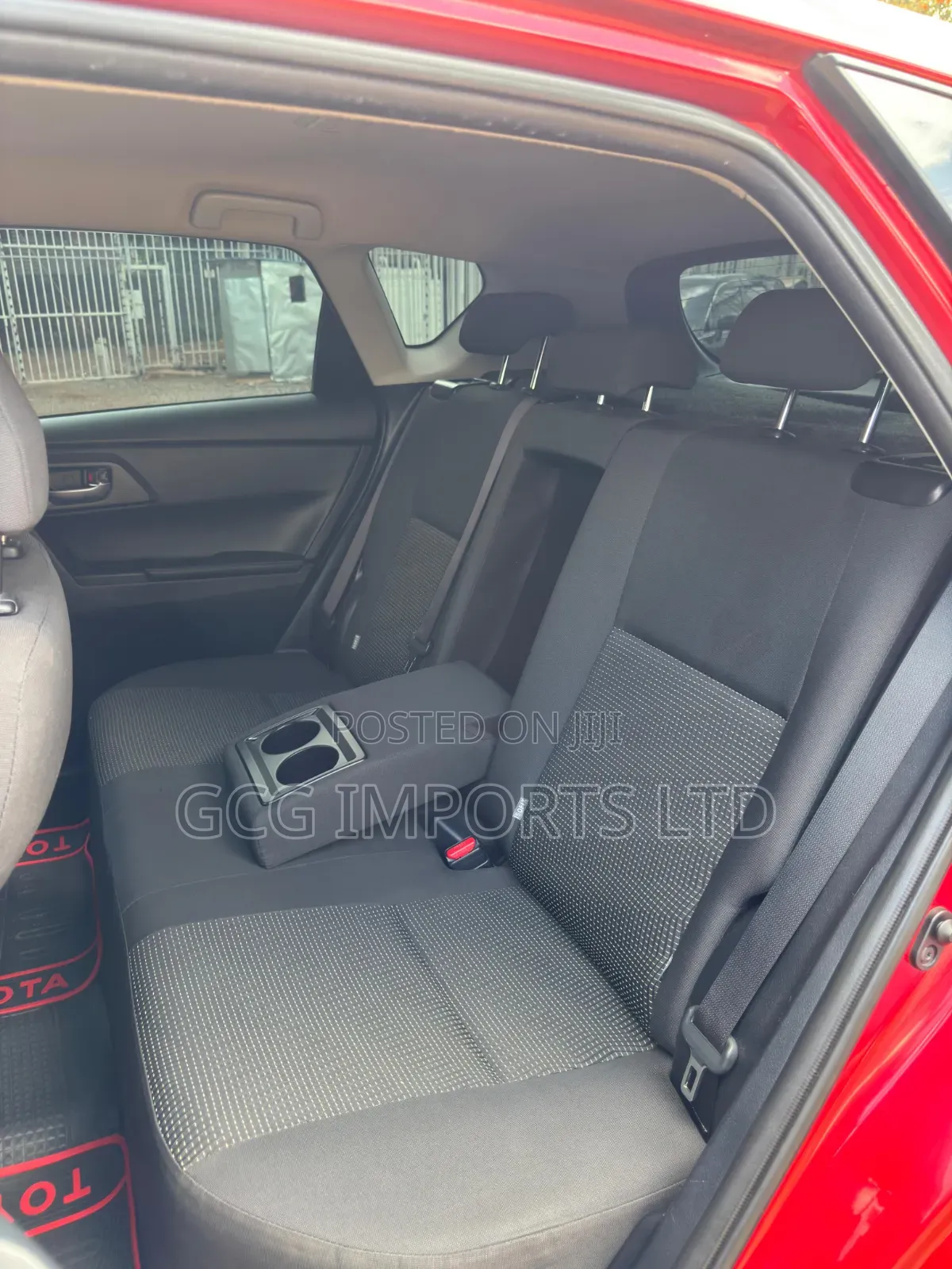 Toyota Auris 2017 Red