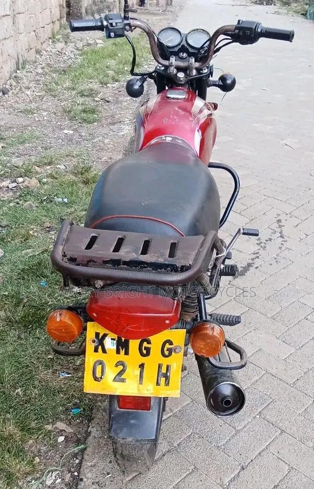 Bajaj Boxer 100 2024 Red - thumbnail 3