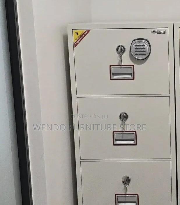 Storage Units; 270kgs Heavy Duty Modern Style Metallic Office Safe - thumbnail 4