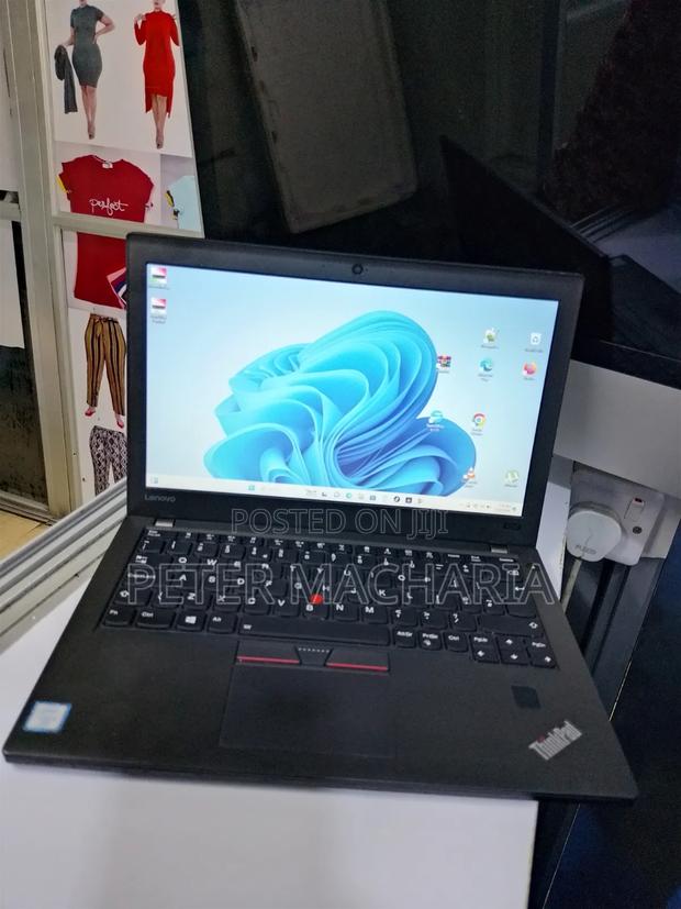 Laptop Lenovo ThinkPad X270 8GB Intel Core 5 HDD+SSD 256GB - main view