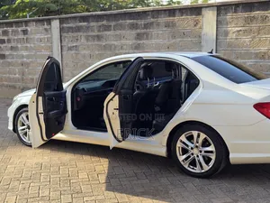 Mercedes-Benz C180 2014 White