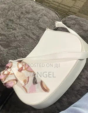 Trendy White Leather Shoulder Handbag
