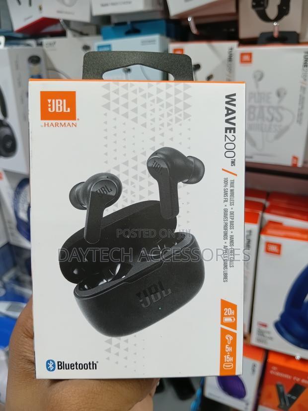This Is a JBL Wave 200tws True Wireless Earbud Set in Black. - thumbnail 3