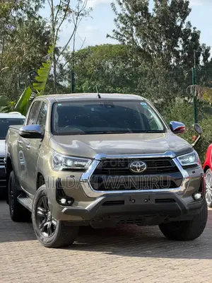 Toyota Hilux 2020 Green