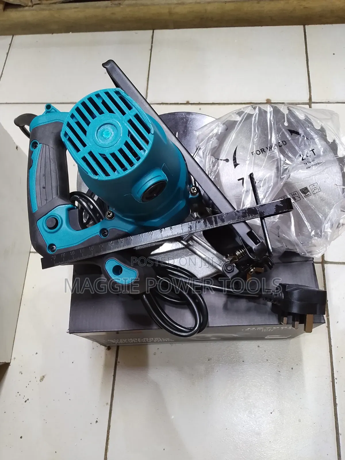Reliable and Durable Makita Circular Saw/ 7" Circular Saw Machine