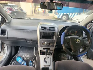 Toyota Corolla Fielder 2012 Silver