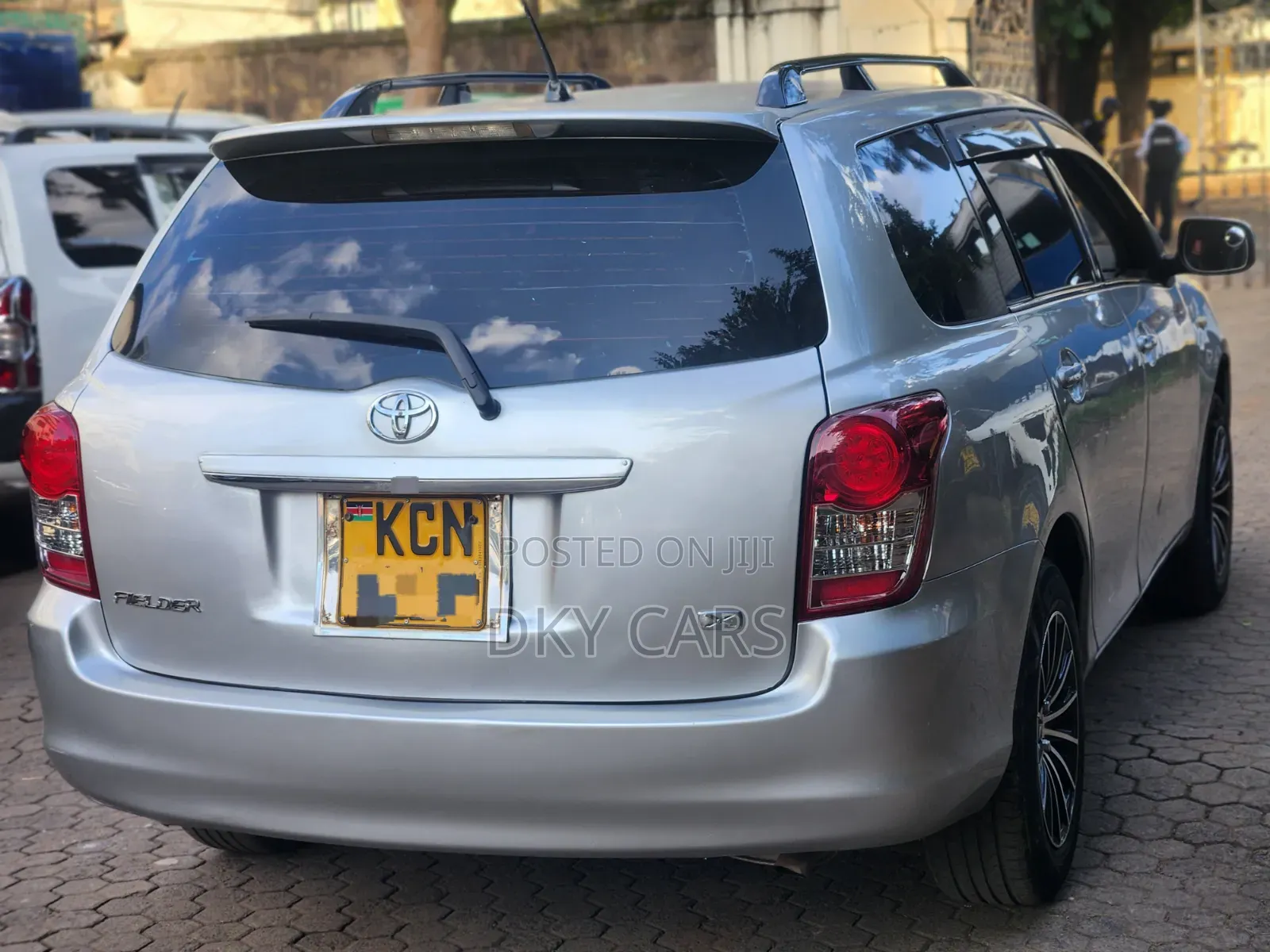 Toyota Corolla Fielder 2012 Silver