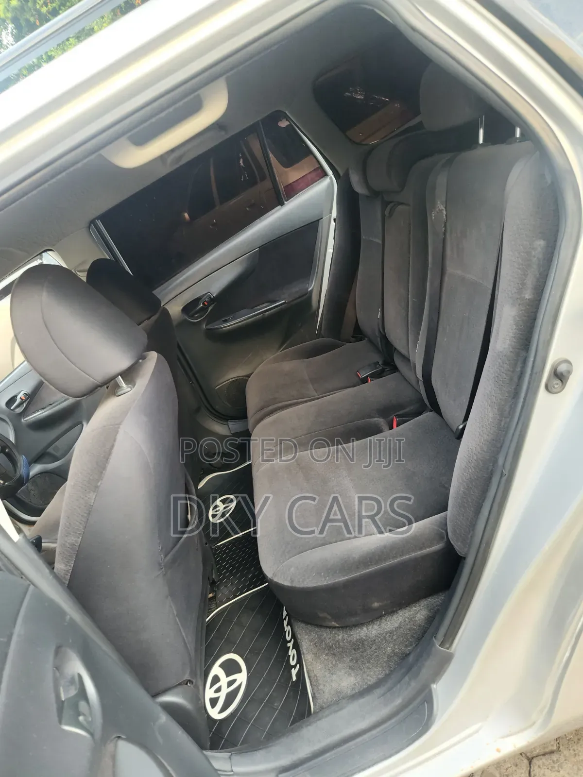 Toyota Corolla Fielder 2012 Silver