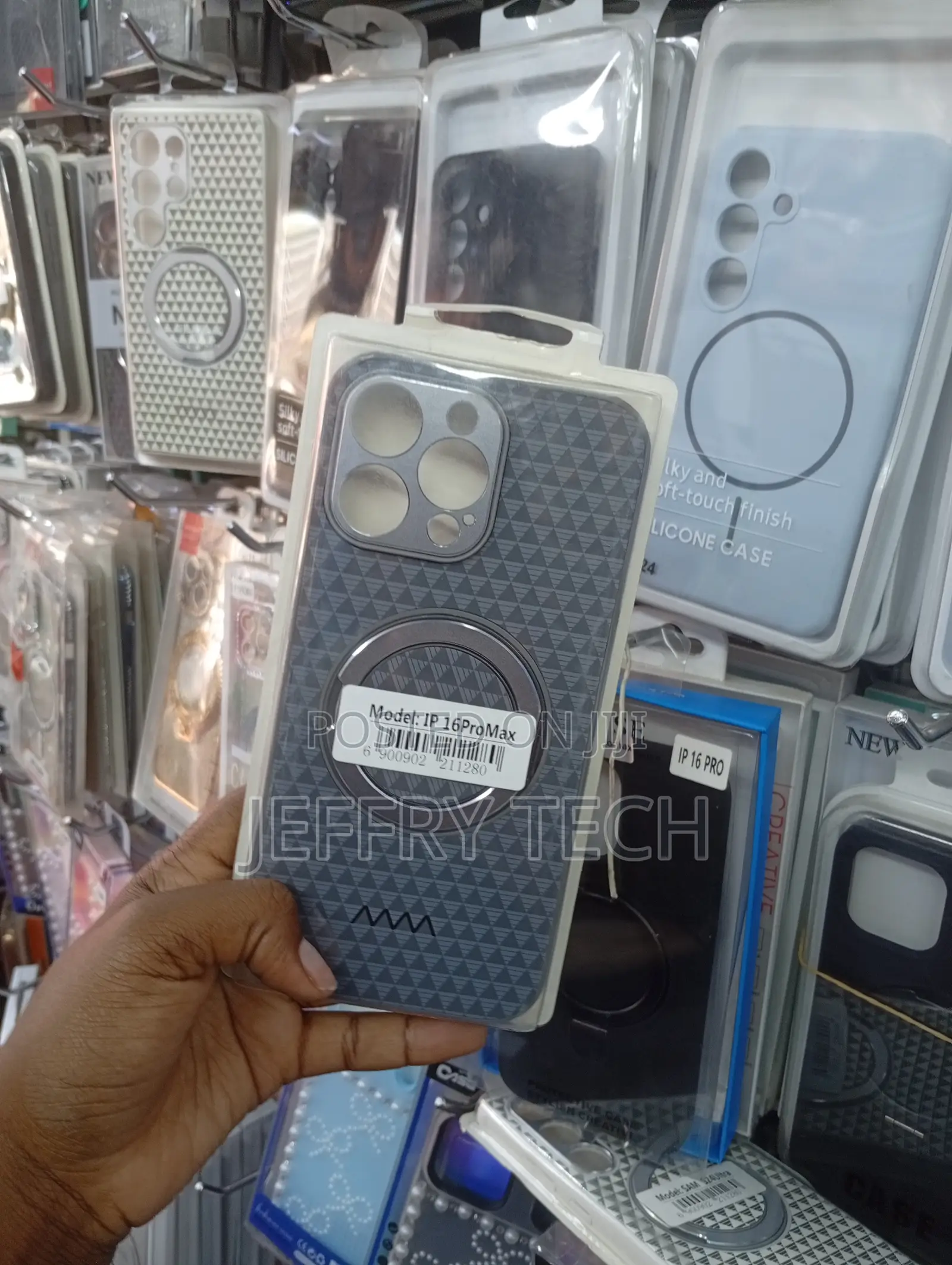 Bc Smart Case for an iPhone 16 Pro Max