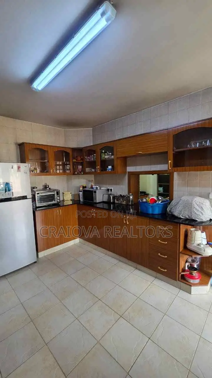 3bdrm Apartment in Parklands/Highridge for sale