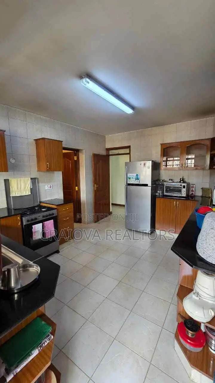 3bdrm Apartment in Parklands/Highridge for sale