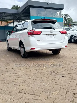 Toyota Corolla Fielder 2019 White