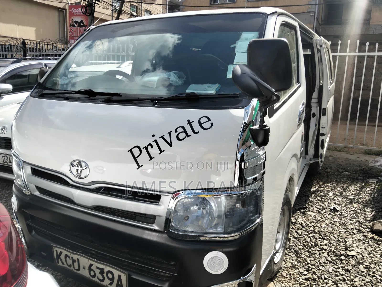 Toyota HiAce 2013 White