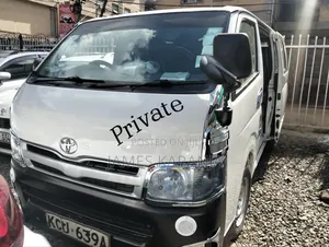 Toyota HiAce 2013 White