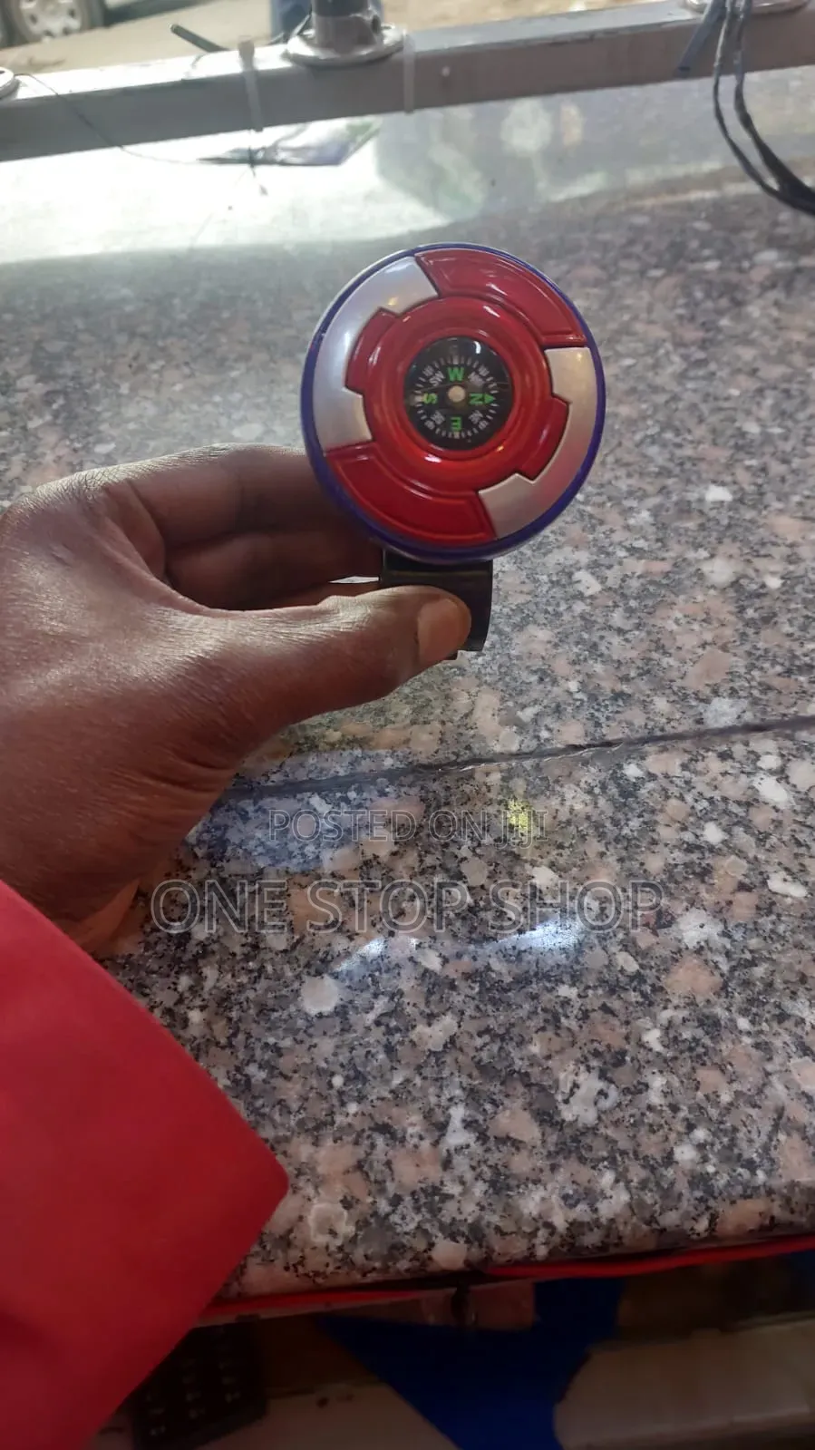 One Handed Operation Steering Knob With Compass
