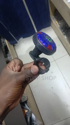 Power Handle Steering Knob With Compass for Navigation Assistance