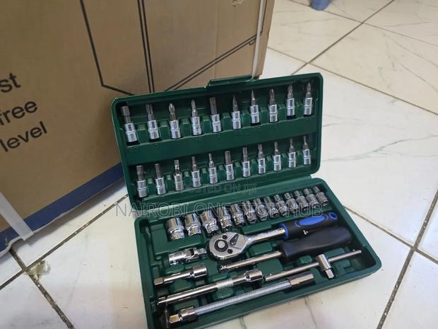 46 Pieces Wrench Socket Set - thumbnail 2