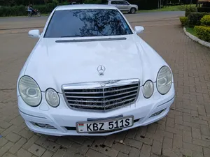 Mercedes-Benz E300 2007 White