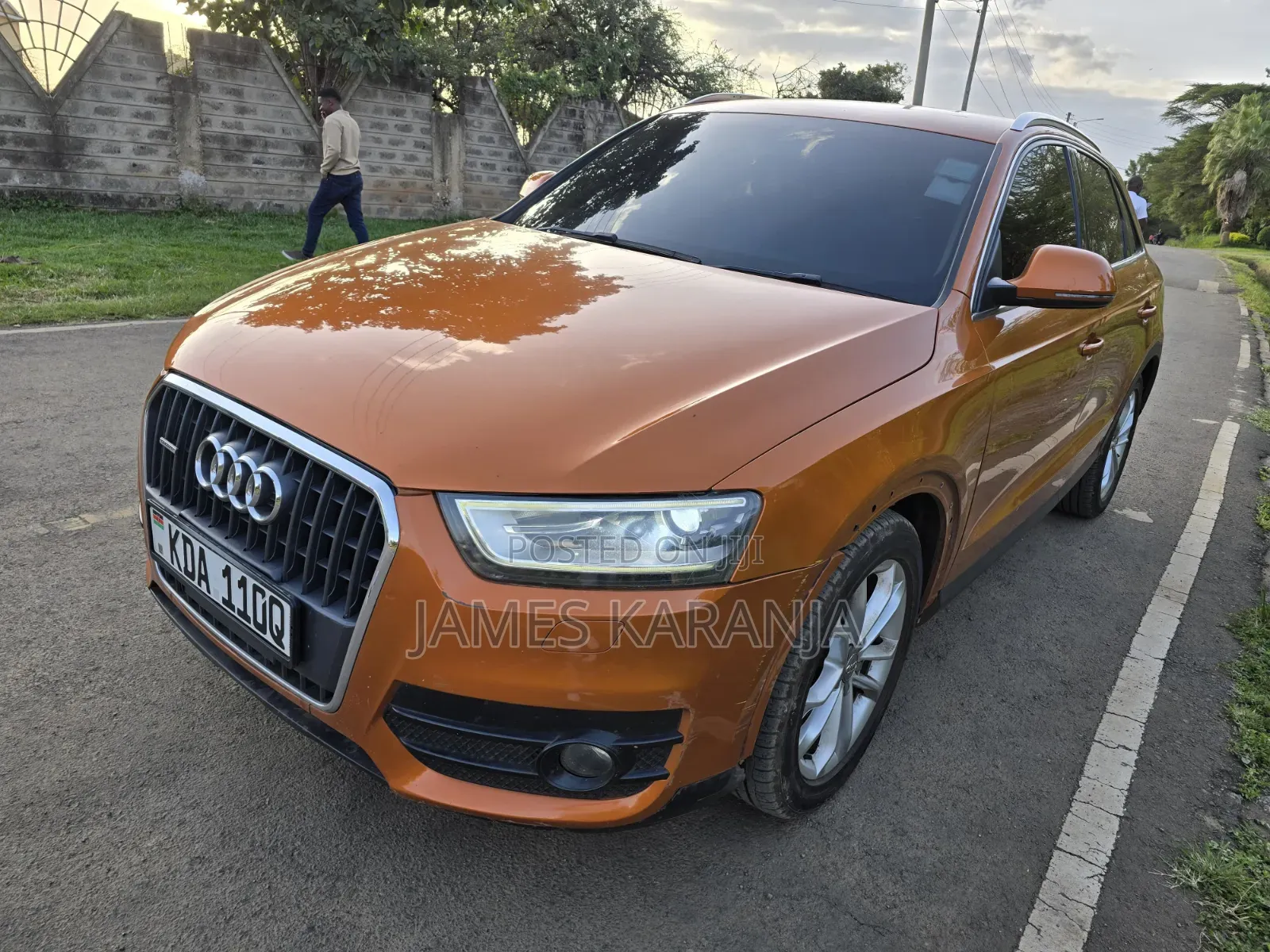 Audi Q3 2013 Gold