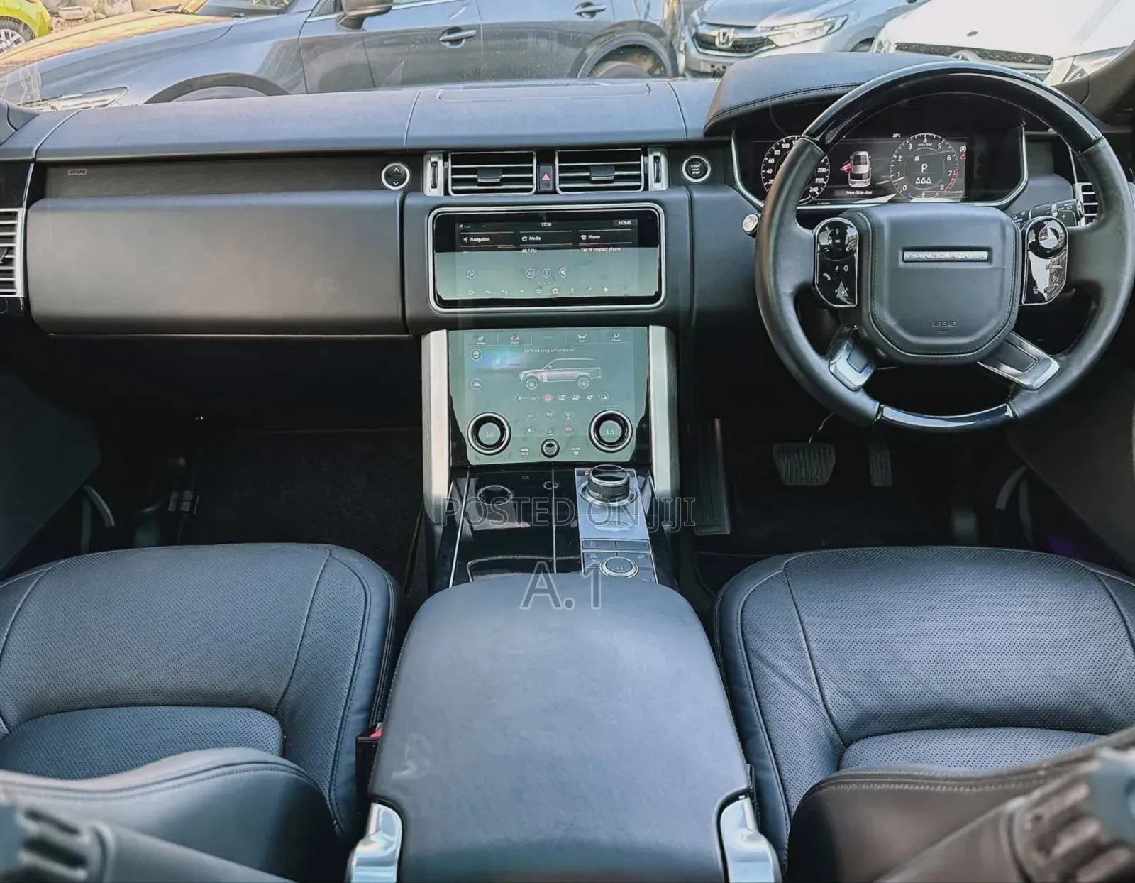Land Rover Range Rover Vogue 2019 Black