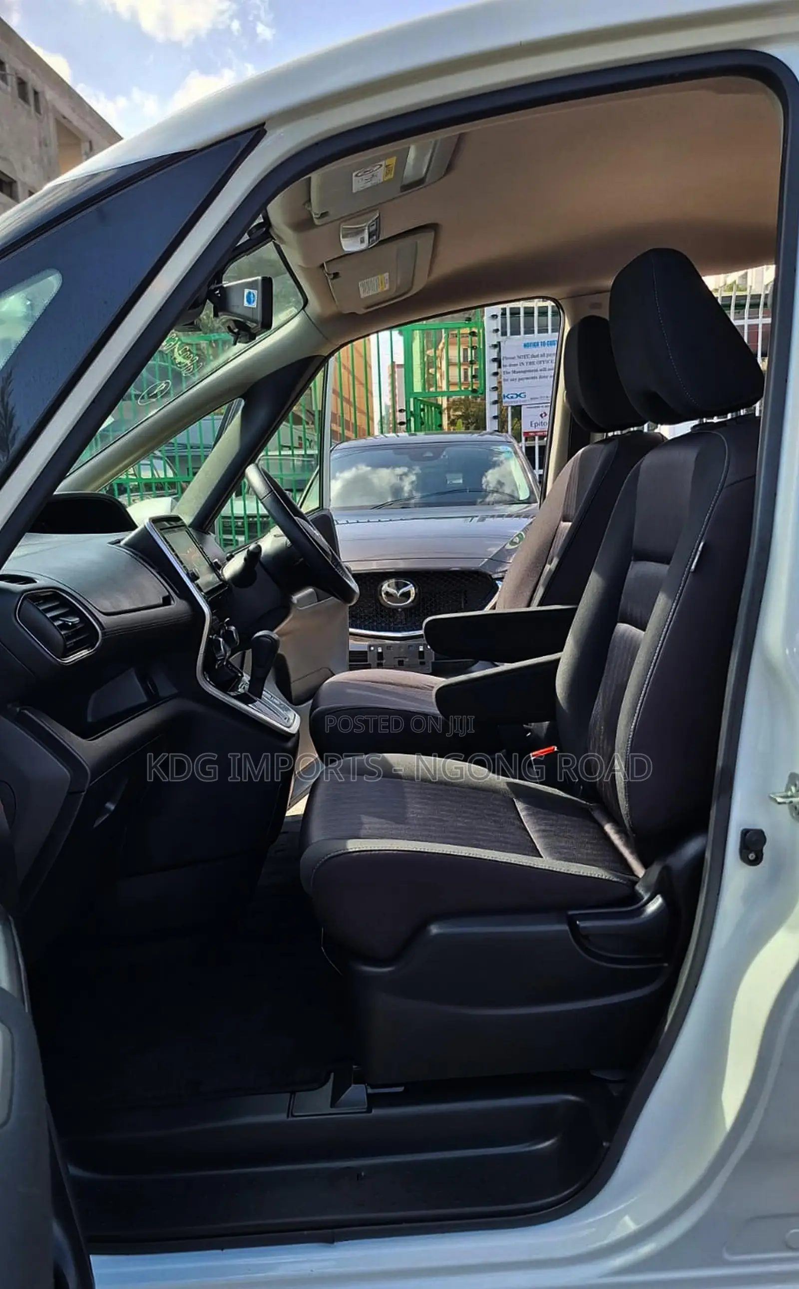 Nissan Serena 2019 White