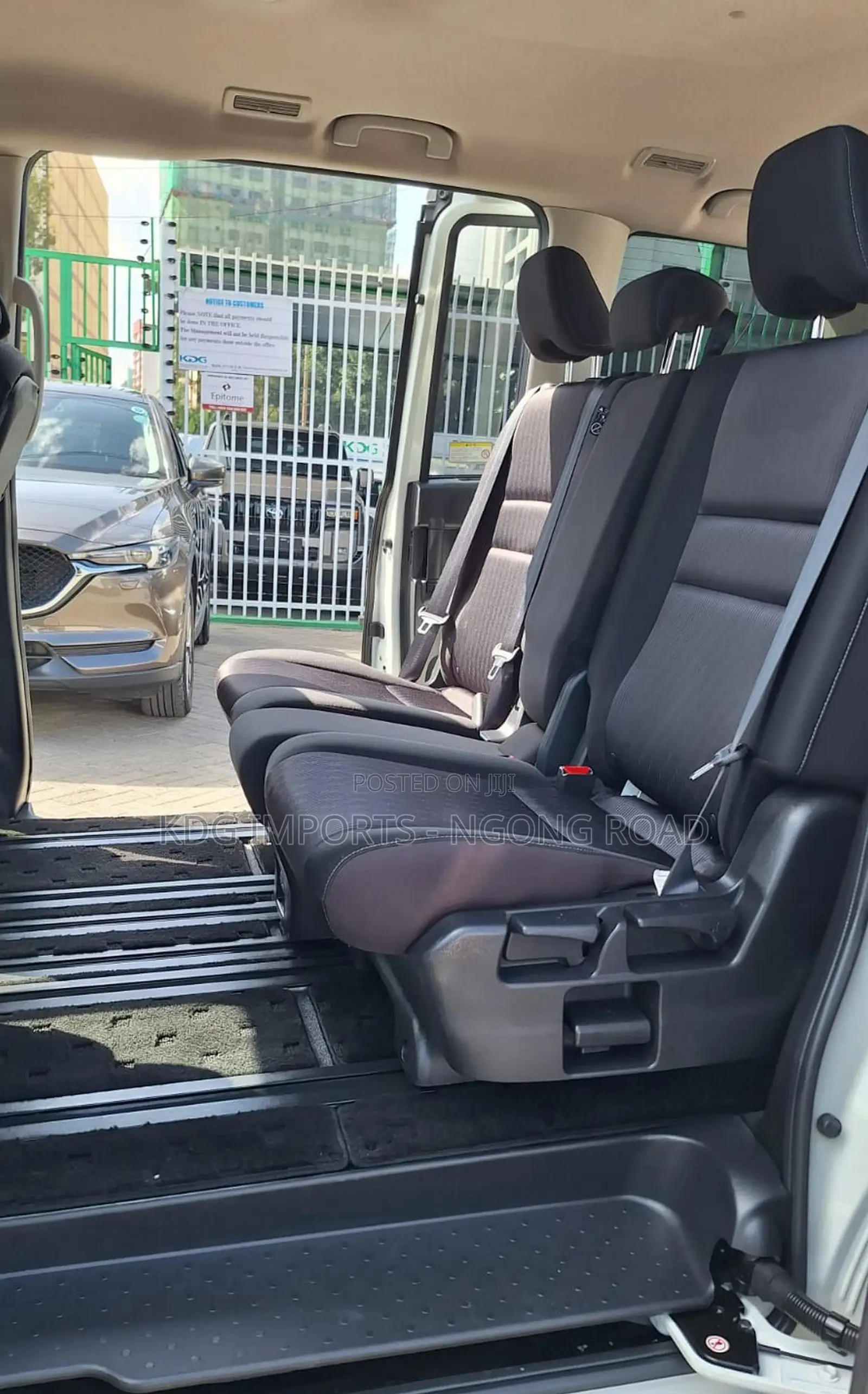 Nissan Serena 2019 White