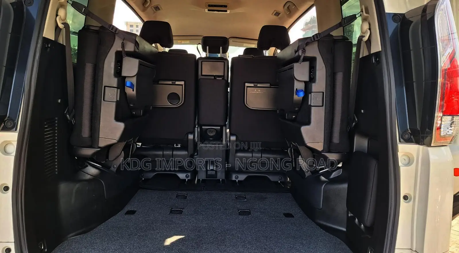 Nissan Serena 2019 White