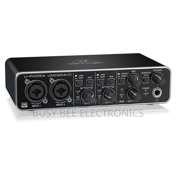 Behringer Umc204hd 2-in/4-Out Usb 2.0 Audio Interface