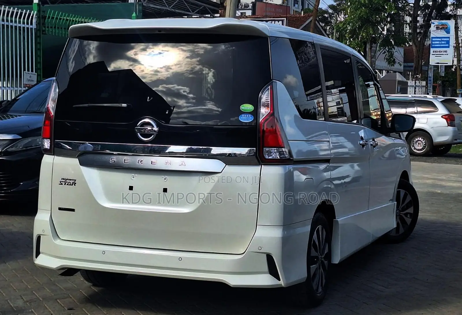 Nissan Serena 2019 White