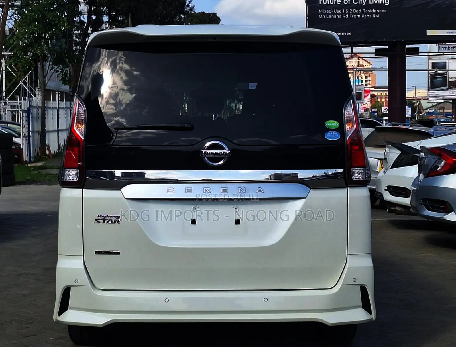Nissan Serena 2019 White