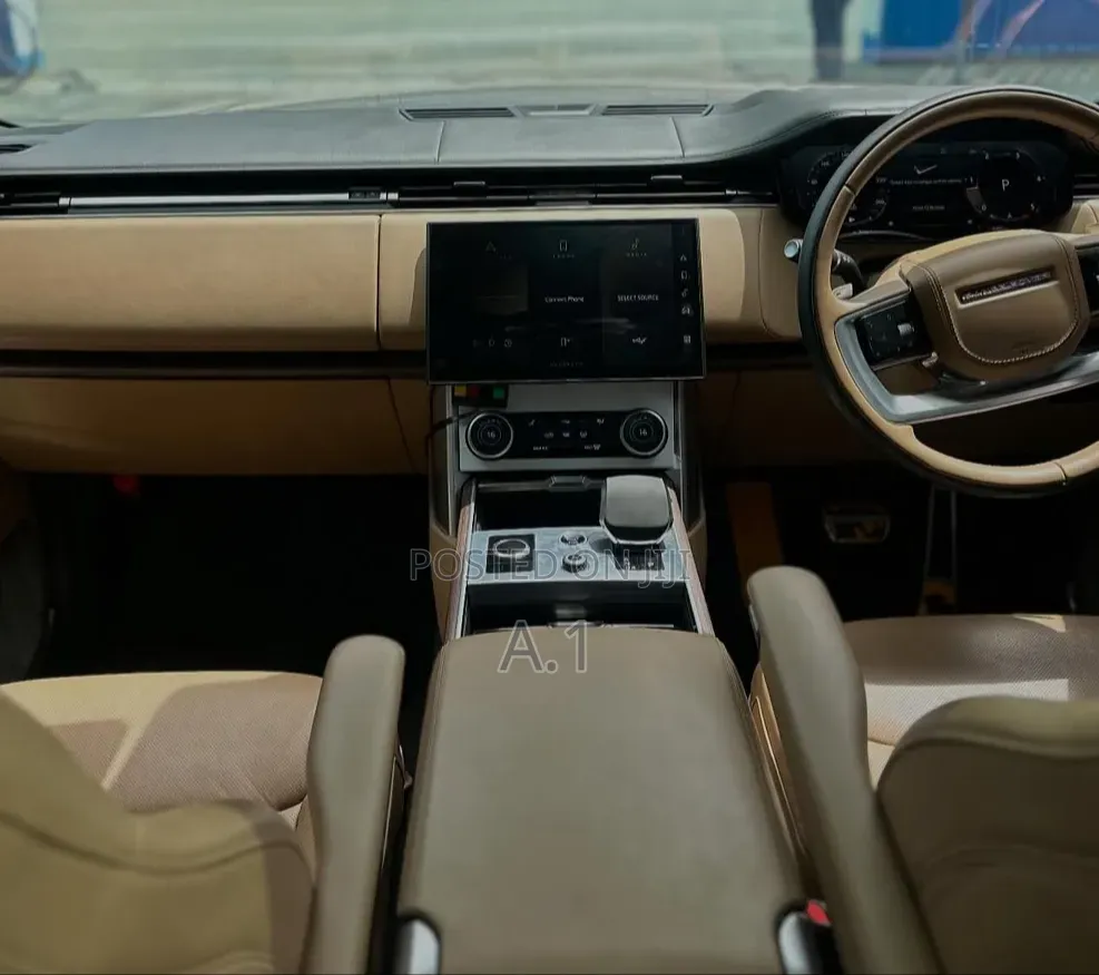Land Rover Range Rover Autobiography LWB 2023 Gold