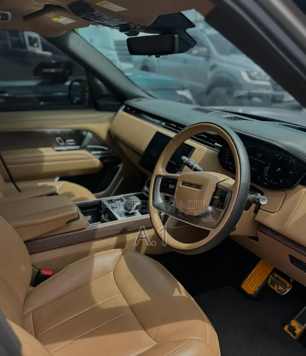 Land Rover Range Rover Autobiography LWB 2023 Gold
