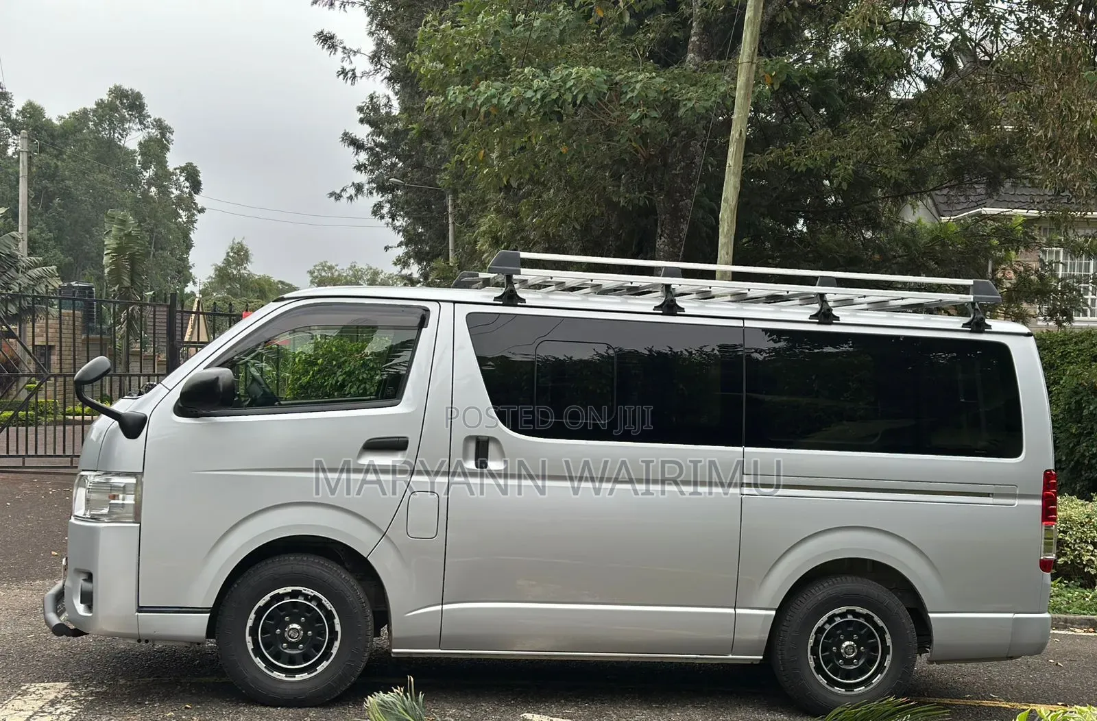 Toyota HiAce 2018 Silver