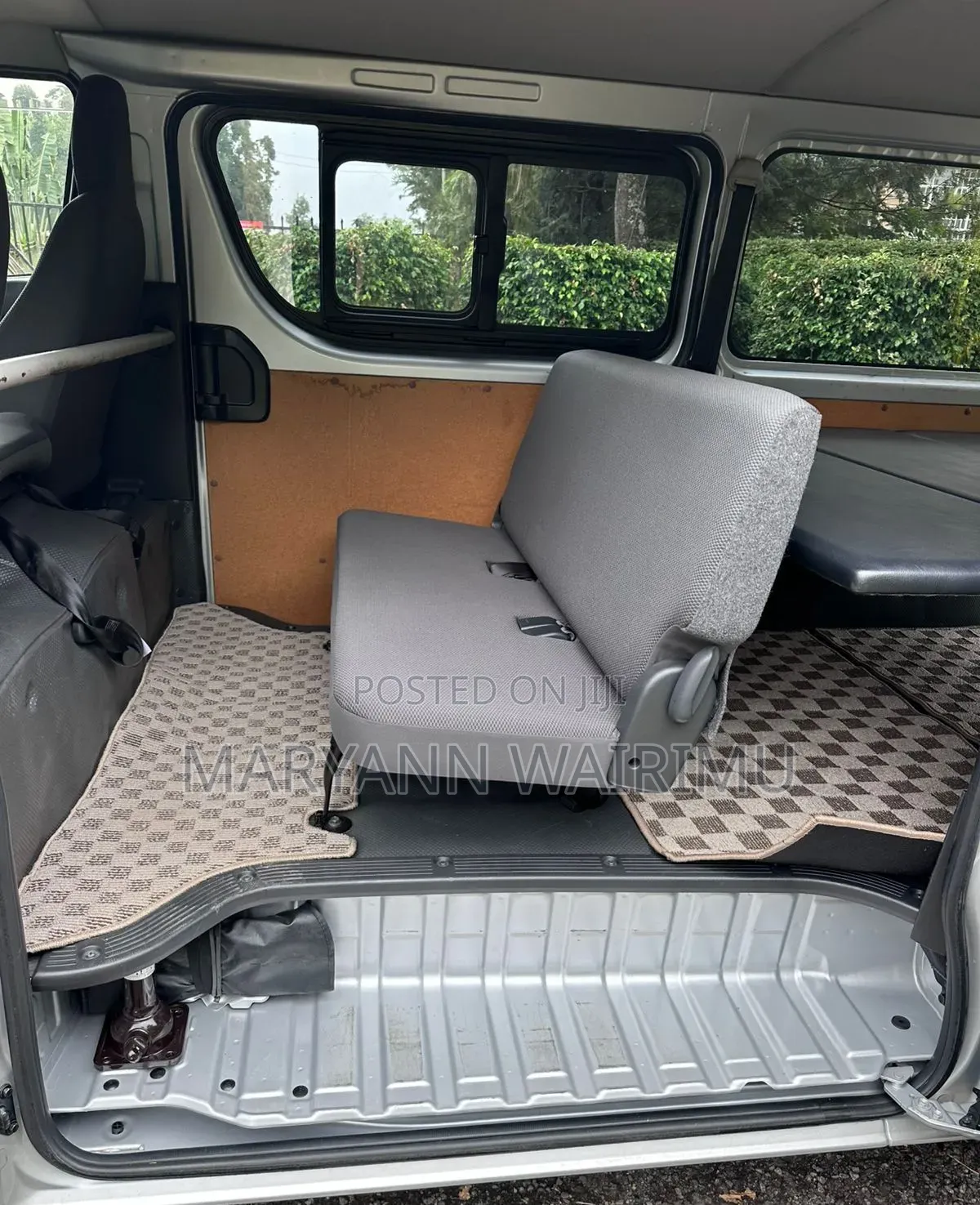 Toyota HiAce 2018 Silver