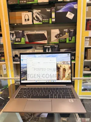 Laptop HP ZBook Firefly 14 G7 16GB Intel Core i7 SSD 256GB