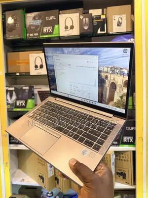 Laptop HP ZBook Firefly 14 G7 16GB Intel Core i7 SSD 256GB