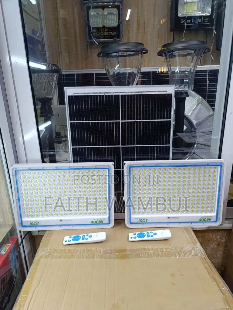 *2in1 400w+400w Solar Floodlights With Warning Lights*