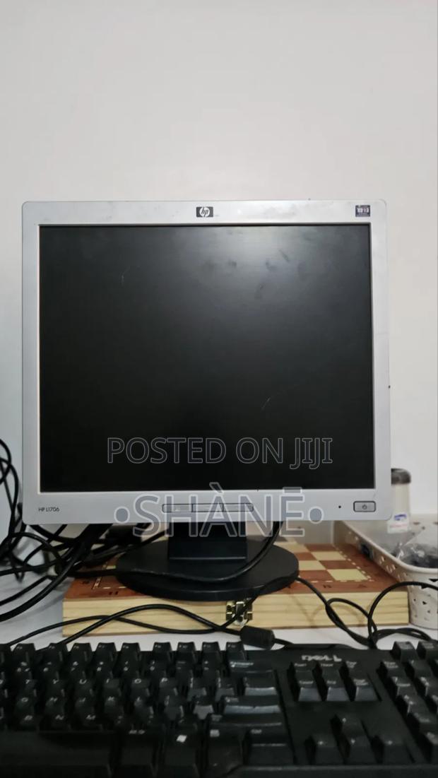 Desktop Computer HP ProDesk 400 G5 8GB Intel Core i5 HDD+SSD 500GB - thumbnail 2