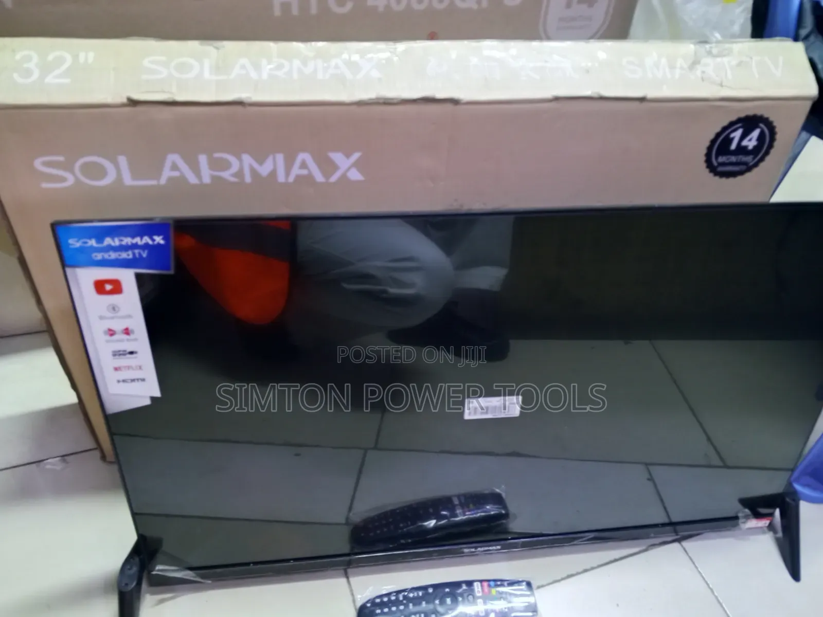 Solarmax 32" Smart Tv