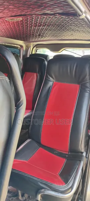 Toyota HiAce 2010 Silver