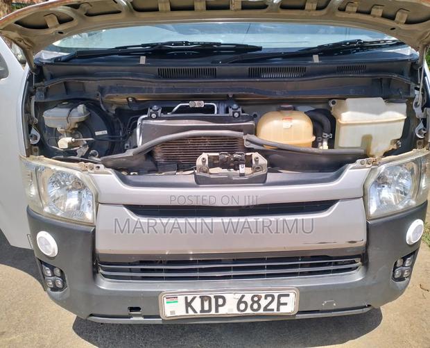 Toyota HiAce 2016 Silver - thumbnail 5