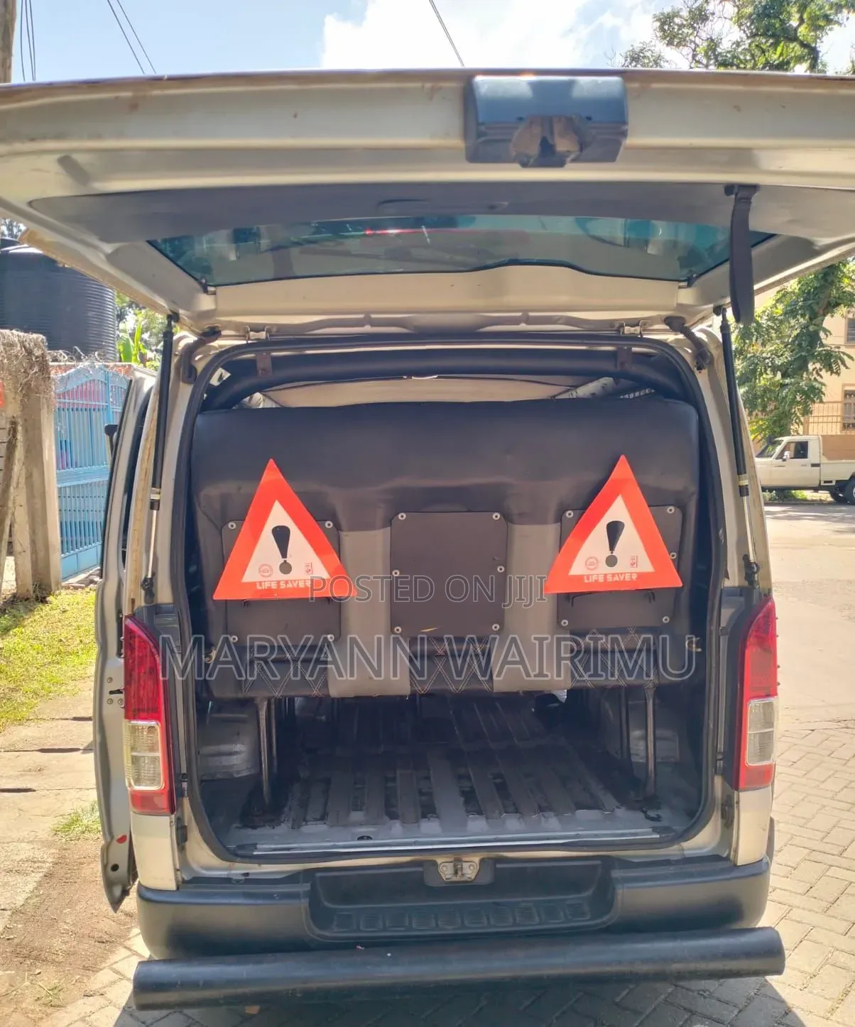 Toyota HiAce 2016 Silver