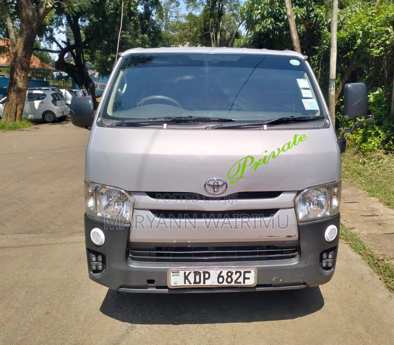 Toyota HiAce 2016 Silver