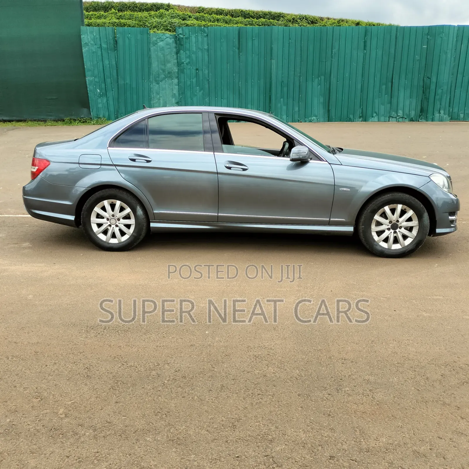 Mercedes-Benz C180 2012 Gray